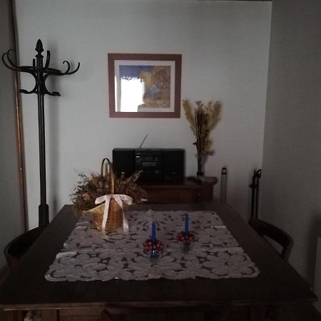 Pequeno Adosado De Montana Con Terraza Villa Villanova Bagian luar foto